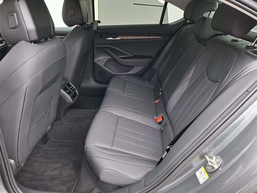 Škoda Superb IV 2.0 TDi L&K 4x4