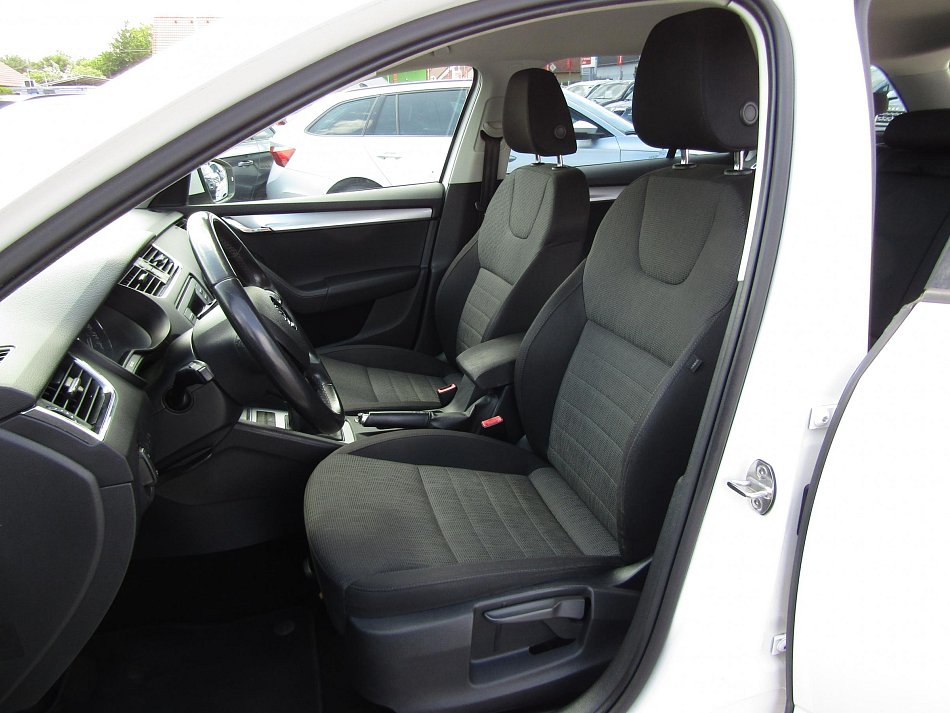 Škoda Octavia III 2.0 TDi Elegance