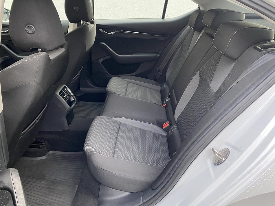 Škoda Octavia IV 2.0 TDi Ambition