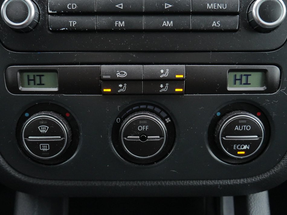 Volkswagen Golf 1.6FSi 