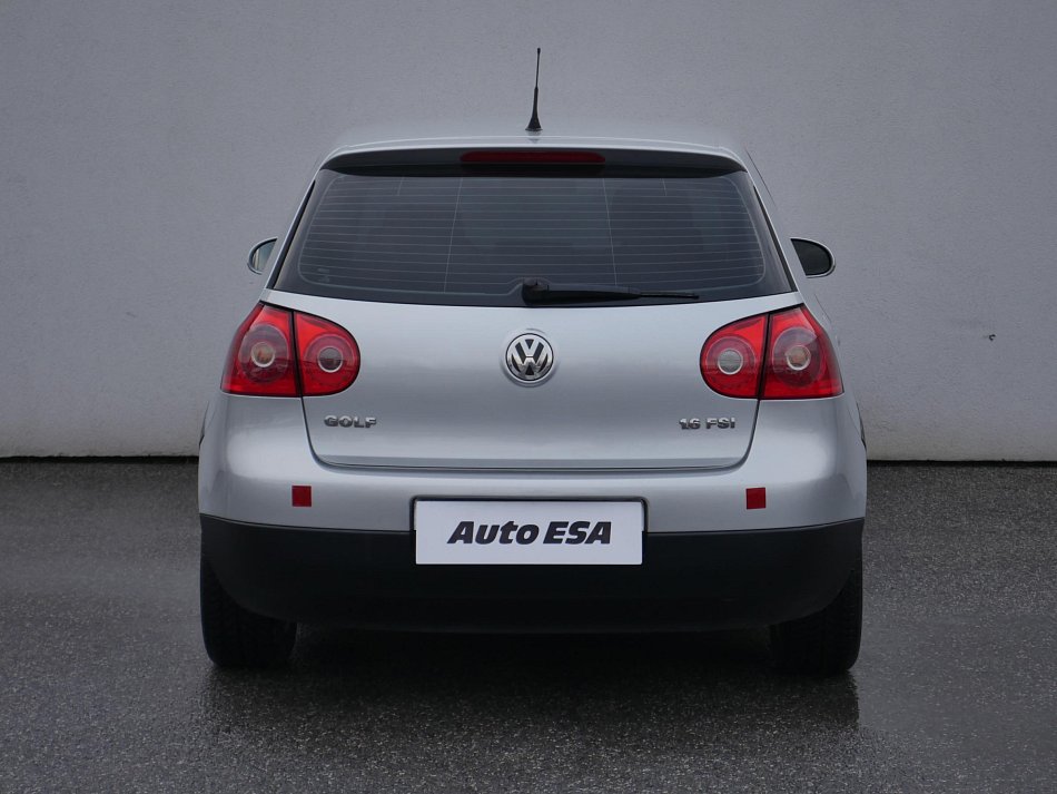 Volkswagen Golf 1.6FSi 
