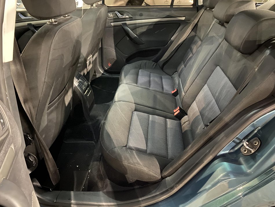 Škoda Octavia II 1.6 FSi Elegance