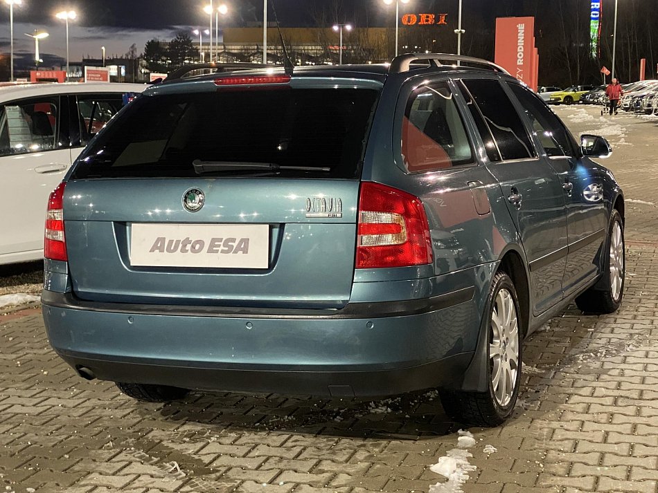 Škoda Octavia II 1.6 FSi Elegance