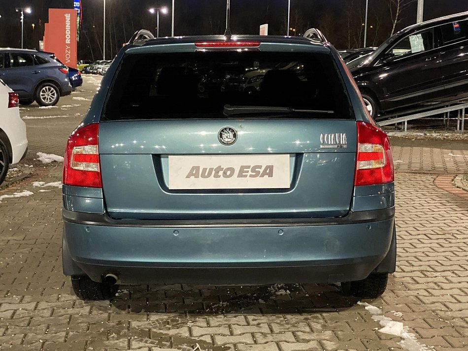 Škoda Octavia II 1.6 FSi Elegance