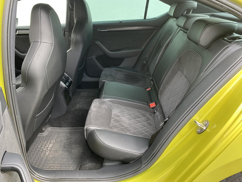 Škoda Superb III 2.0 TDi SportLine