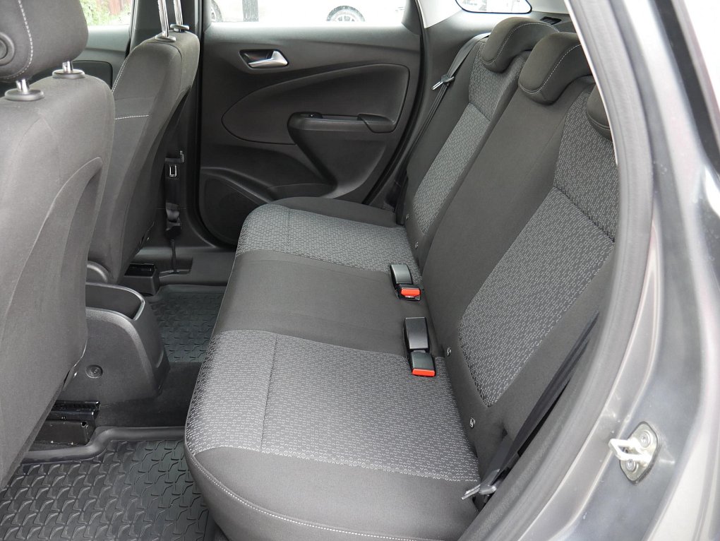 Opel Crossland X 1.2 i 
