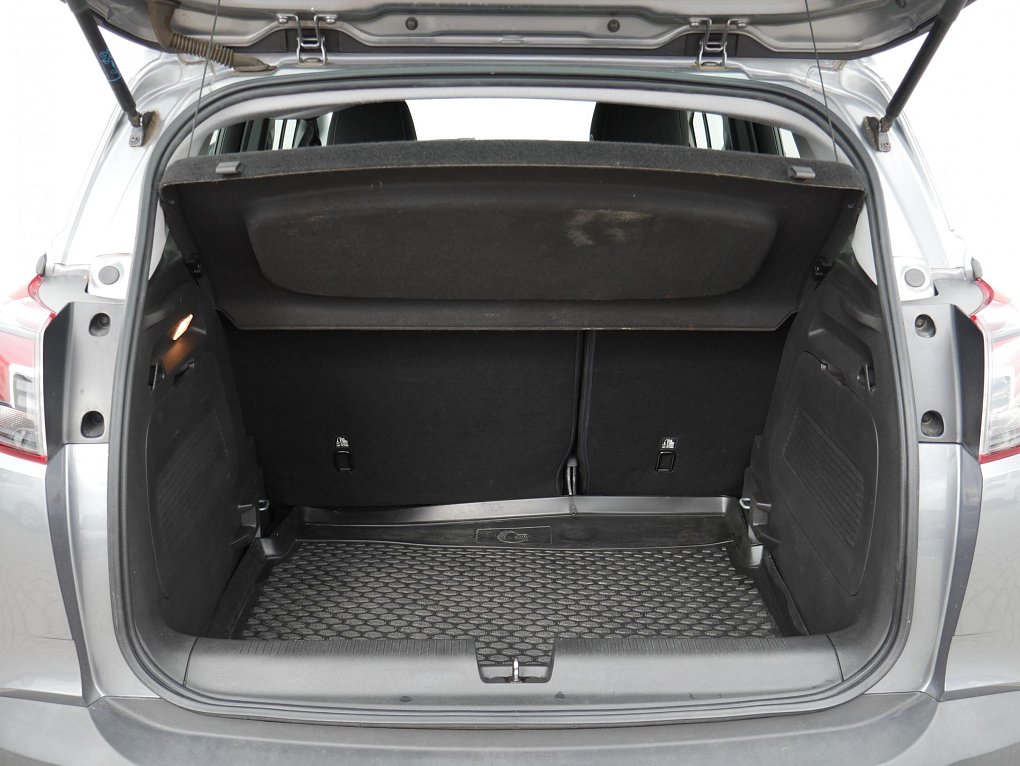 Opel Crossland X 1.2 i 