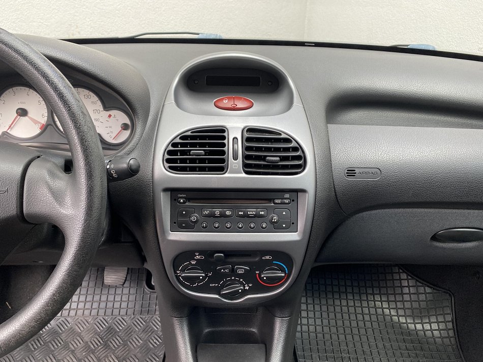 Peugeot 206 1.4i 