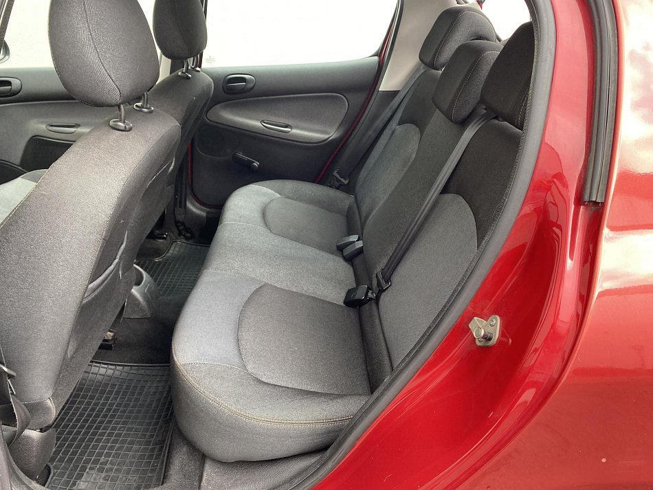 Peugeot 206 1.4i 