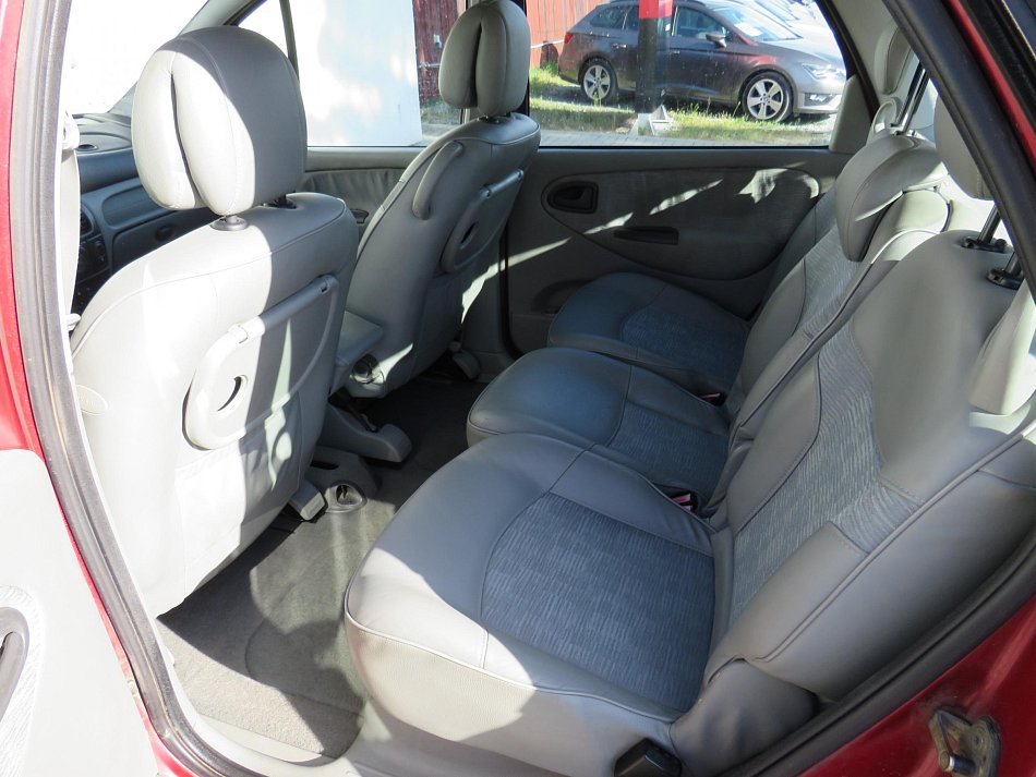 Renault Scénic 1.6i 