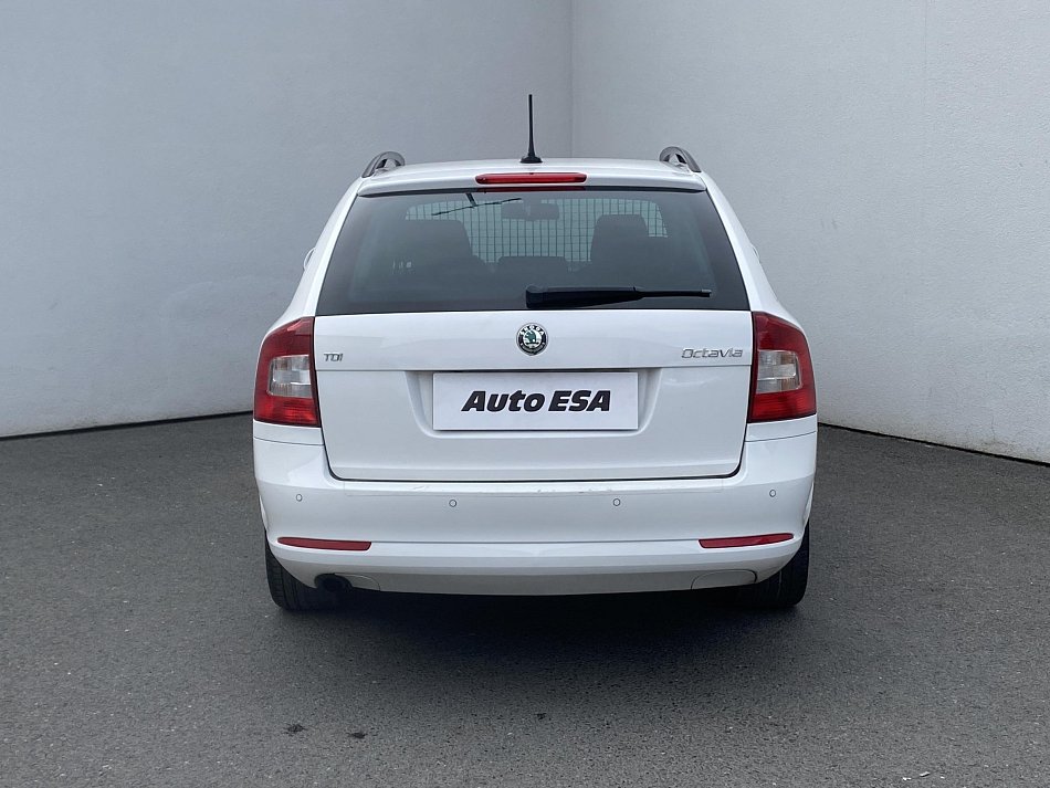 Škoda Octavia II 2.0 TDi Family