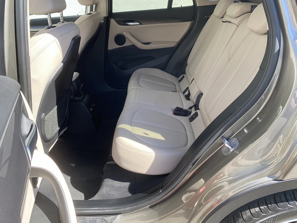 BMW X1 1.5 i X-Line sDrive 18i