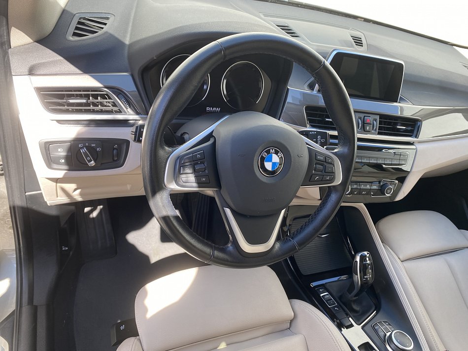 BMW X1 1.5 i X-Line sDrive 18i