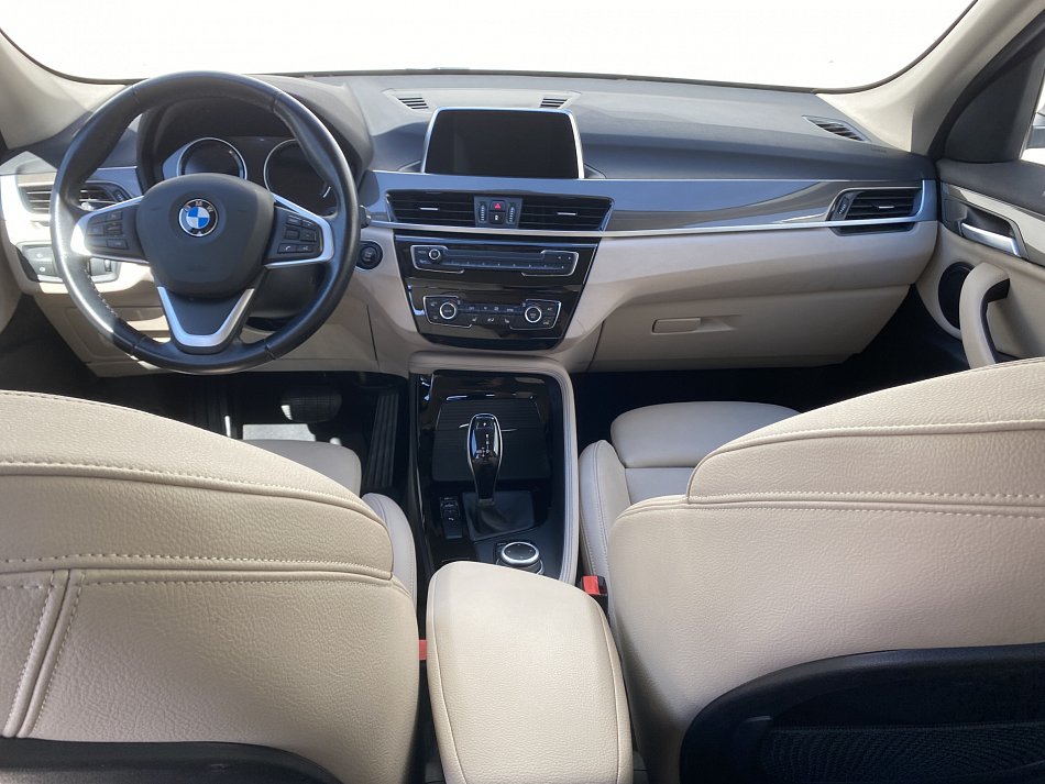 BMW X1 1.5 i X-Line sDrive 18i