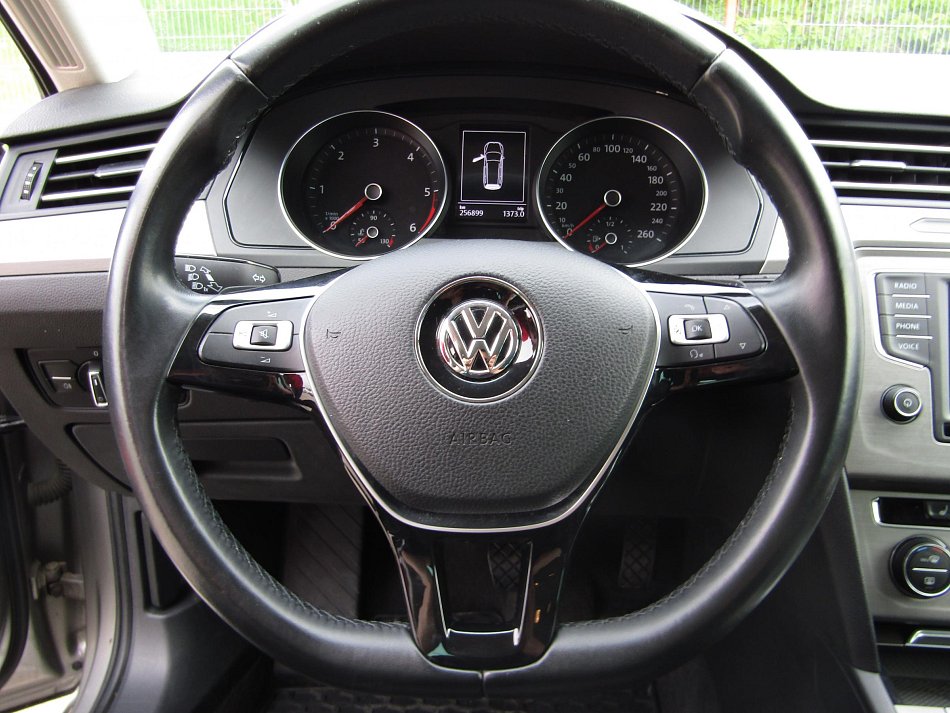 Volkswagen Passat 2.0 TDi 