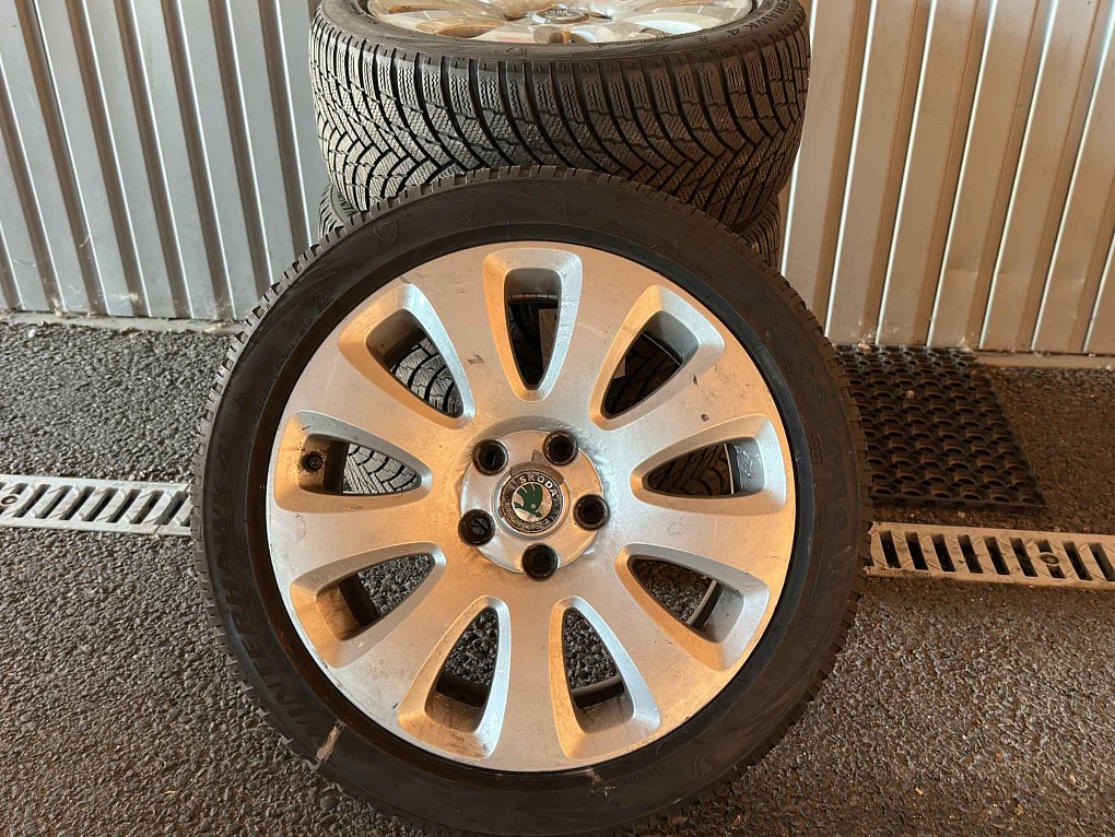 Škoda Superb II 2.0TDi Elegance 4x4