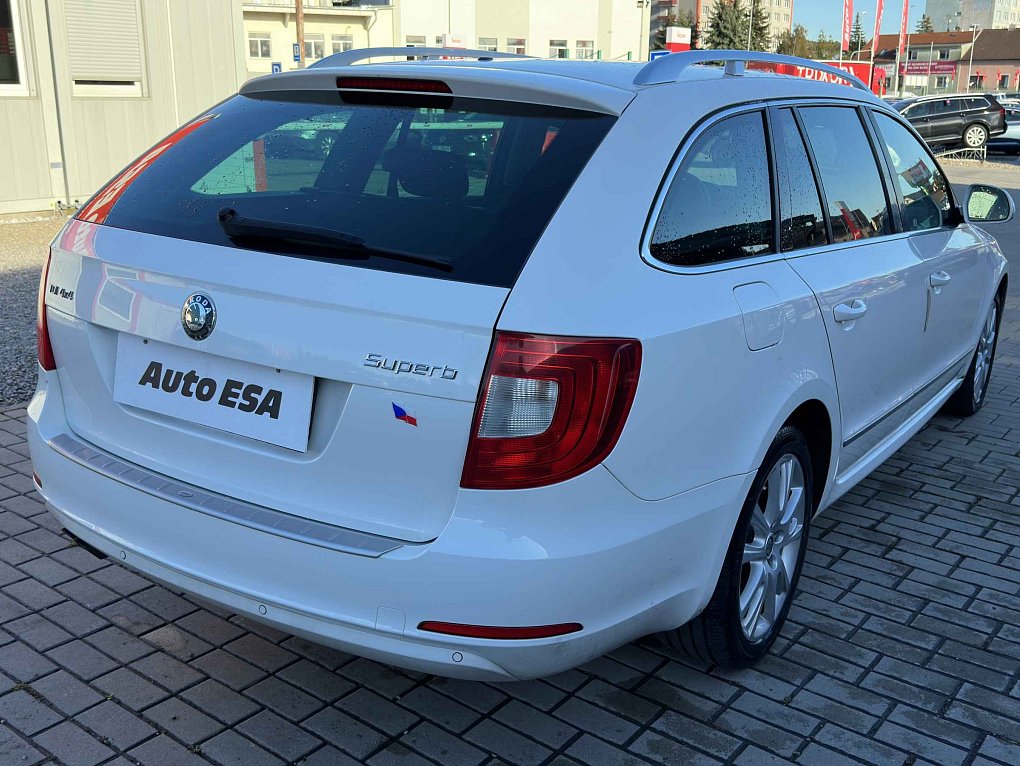 Škoda Superb II 2.0TDi Elegance 4x4
