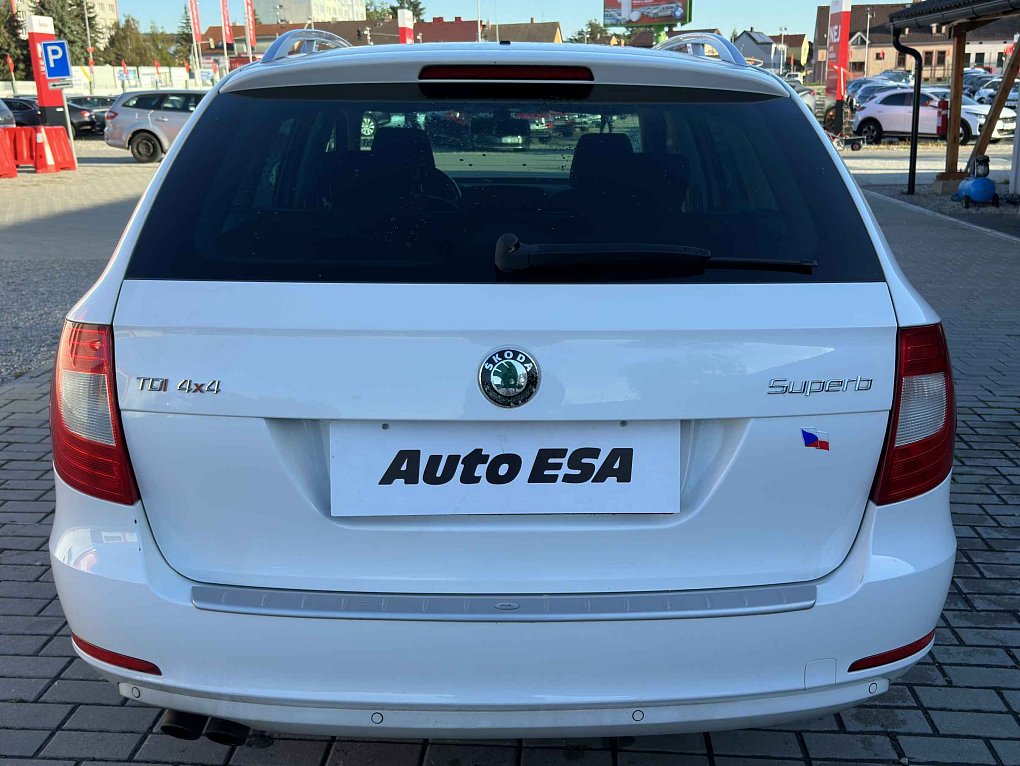 Škoda Superb II 2.0TDi Elegance 4x4