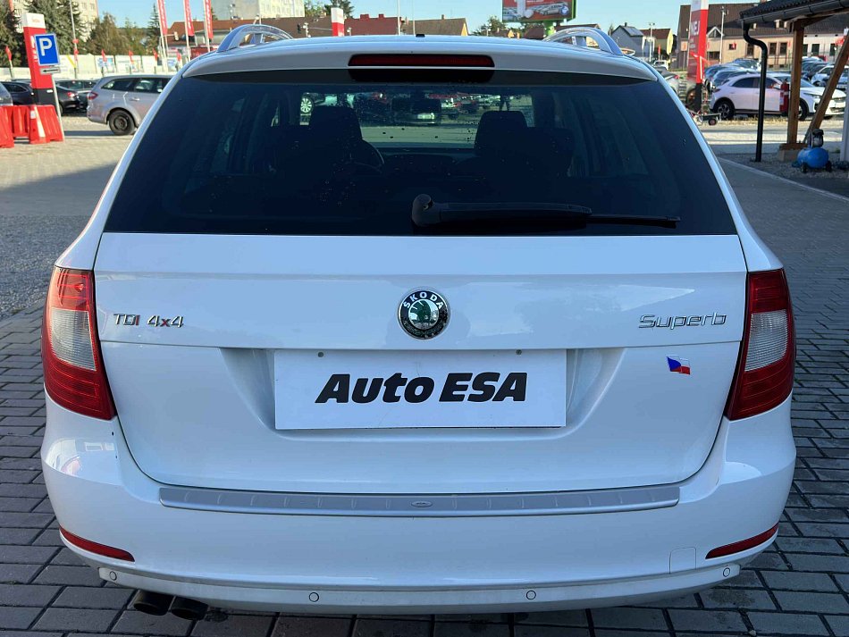 Škoda Superb II 2.0TDi Elegance 4x4
