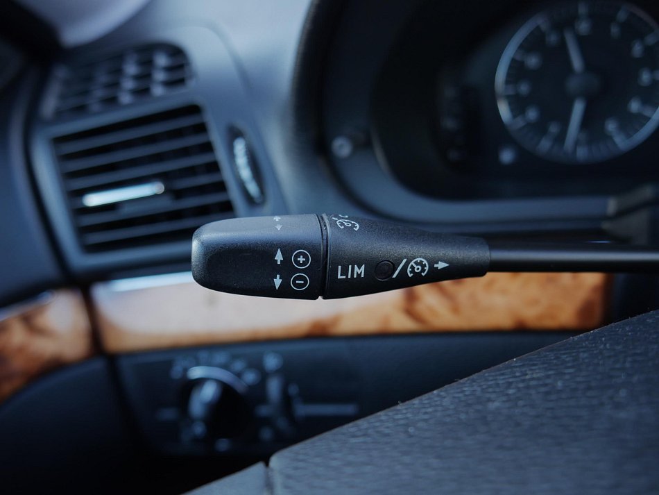 Mercedes-Benz Třída E 2.2CDi  E200