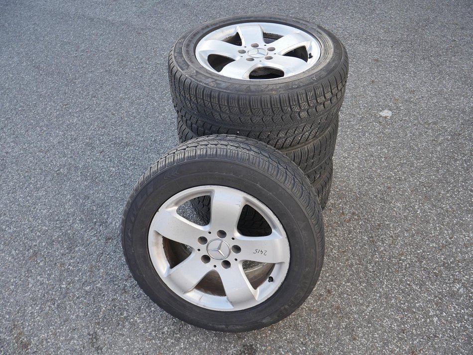 Mercedes-Benz Třída E 2.2CDi  E200