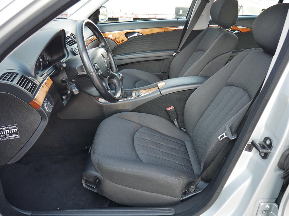 Mercedes-Benz Třída E 2.2CDi  E200