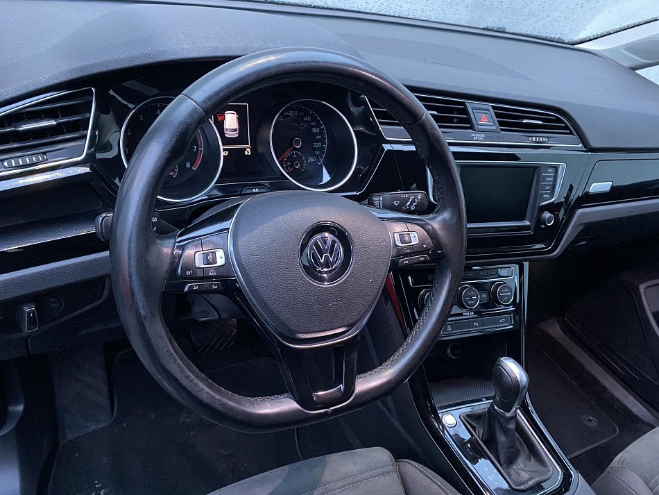 Volkswagen Touran 1.4TSi Highline