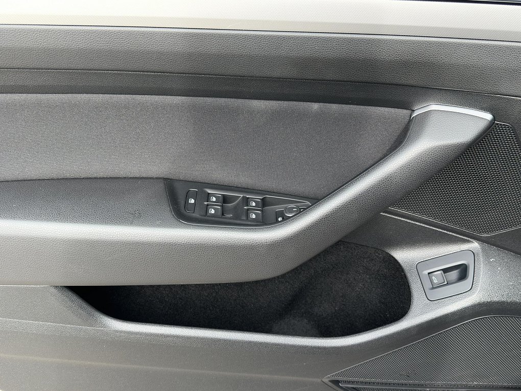 Volkswagen Passat 1.6 TDi 