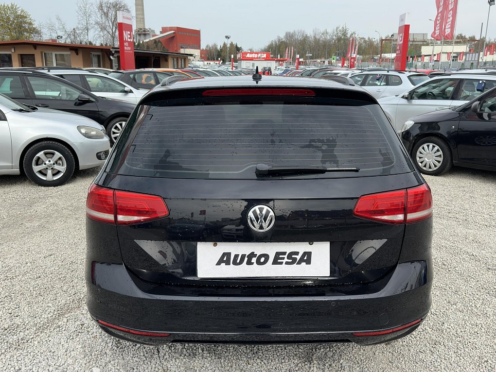 Volkswagen Passat 1.6 TDi 