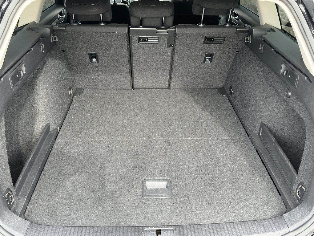 Volkswagen Passat 1.6 TDi 