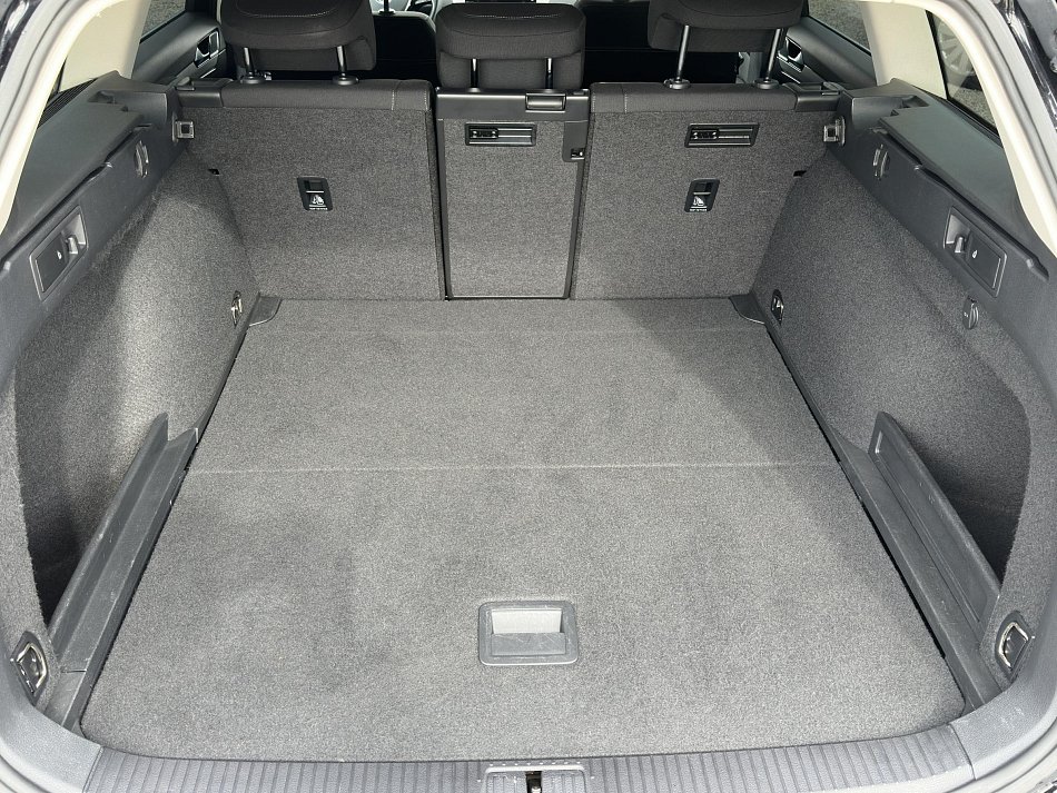 Volkswagen Passat 1.6 TDi 