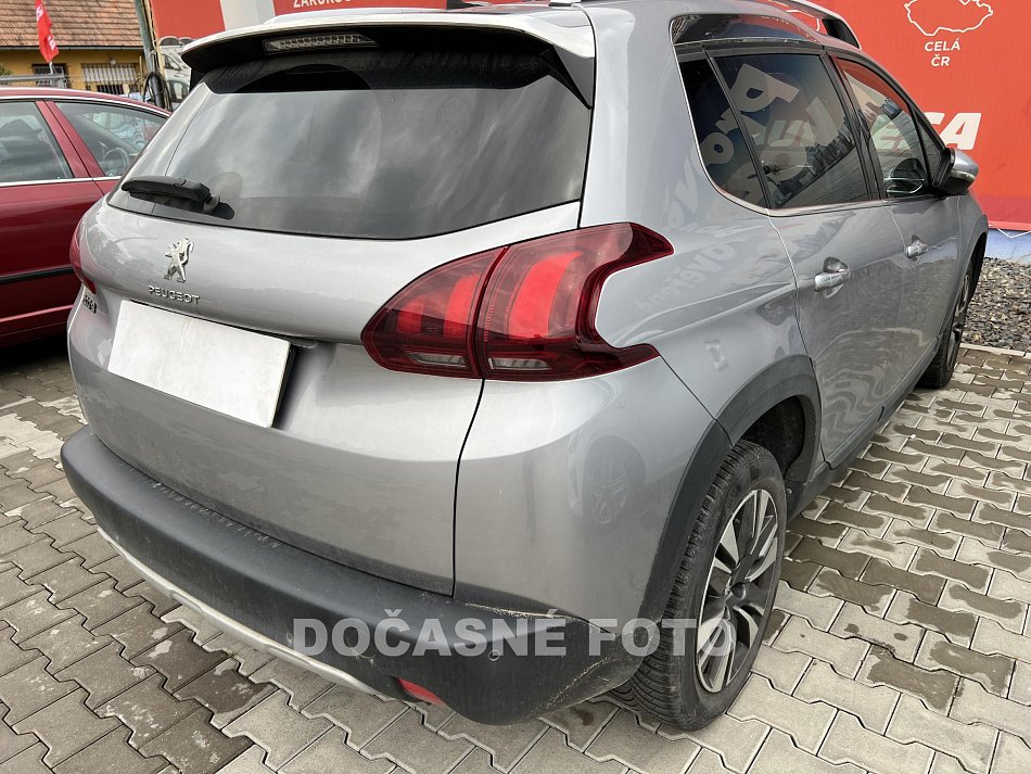 Peugeot 2008 1.2PT 
