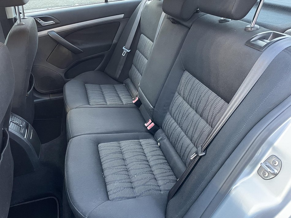 Škoda Octavia II 2.0 TDi Elegance