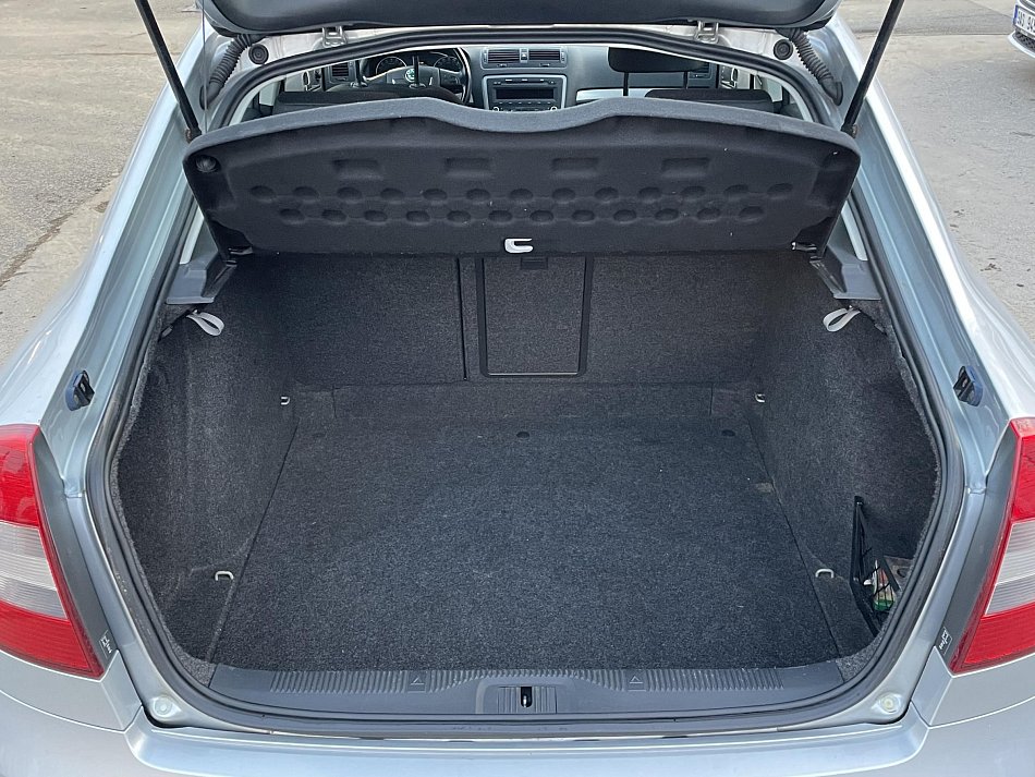 Škoda Octavia II 2.0 TDi Elegance