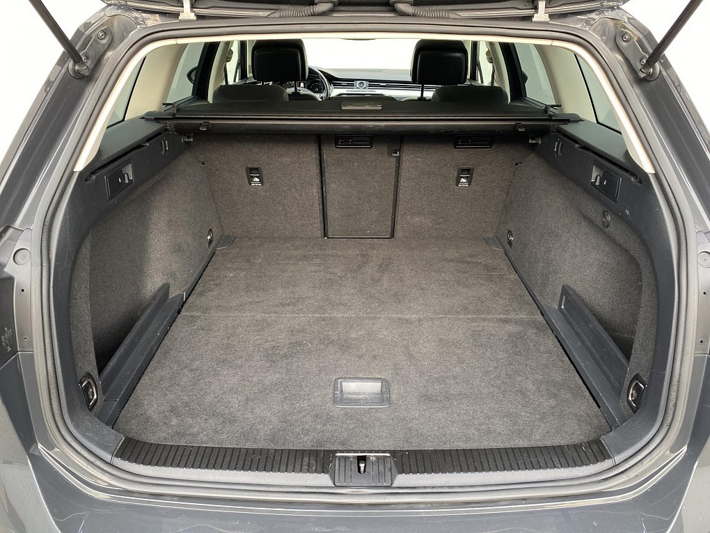 Volkswagen Passat 2.0 TDi Highline