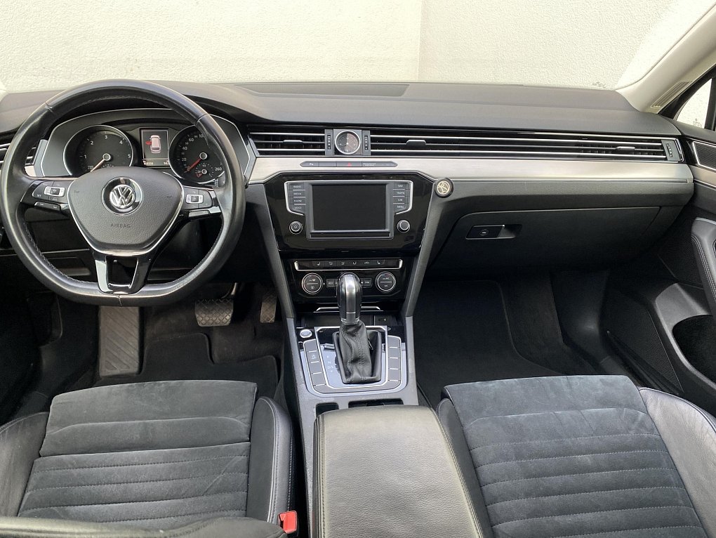 Volkswagen Passat 2.0 TDi Highline