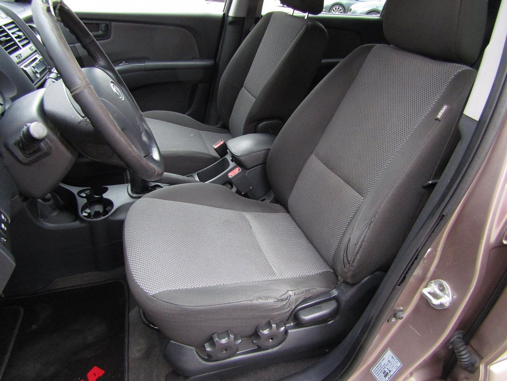 Kia Sportage 2.0 i 