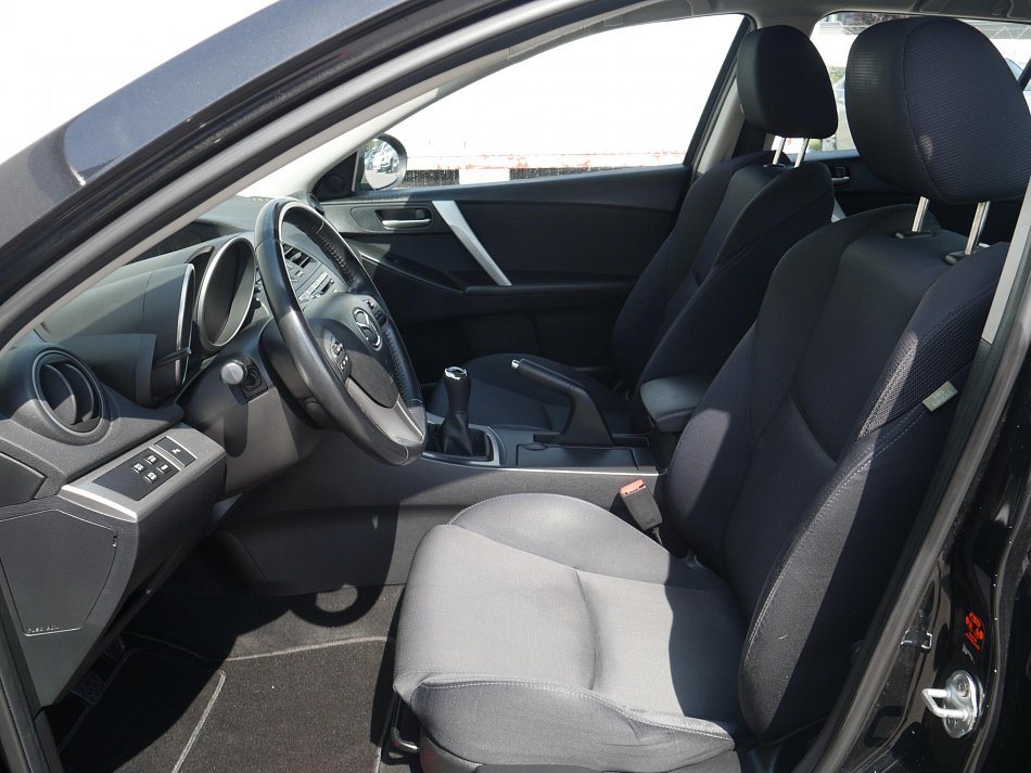 Mazda 3 2.0i 