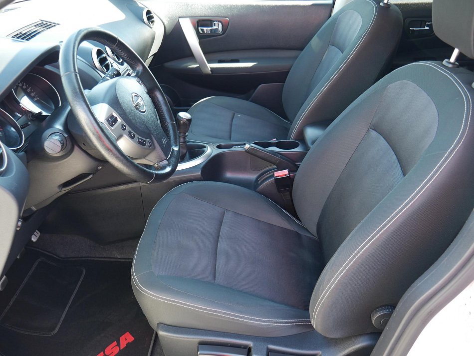 Nissan Qashqai 2.0i Acenta +2