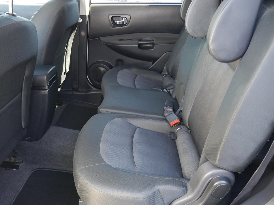 Nissan Qashqai 2.0i Acenta +2