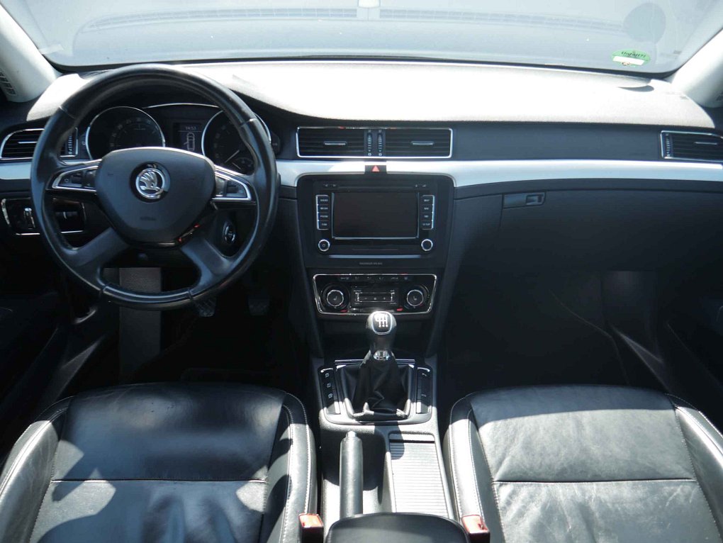Škoda Superb II 2.0TDi Elegance