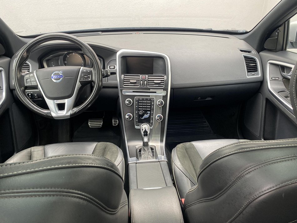 Volvo XC60 2.4 R-design 4x4