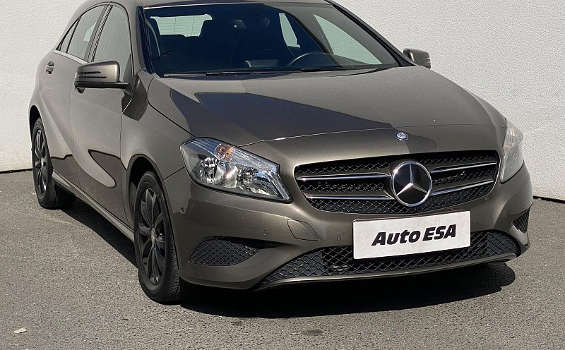 Mercedes-Benz Třída A 1.6i  A180
