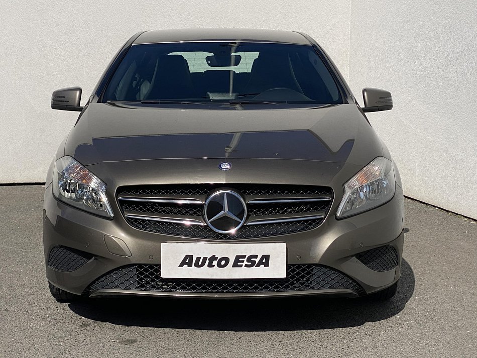 Mercedes-Benz Třída A 1.6i  A180