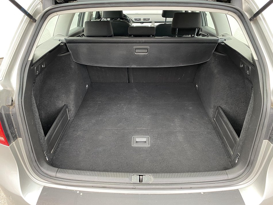 Volkswagen Passat 2.0 TDi Trendline