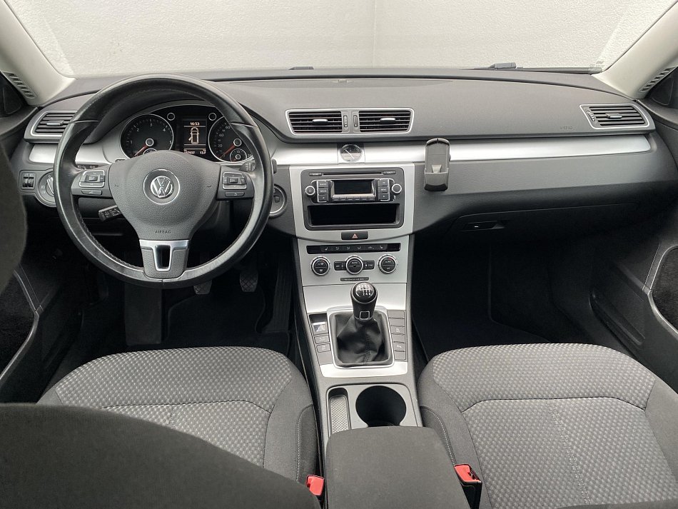 Volkswagen Passat 2.0 TDi Trendline