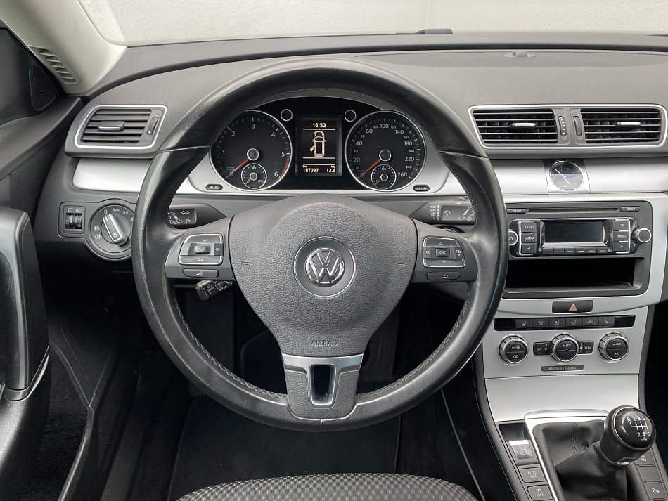 Volkswagen Passat 2.0 TDi Trendline
