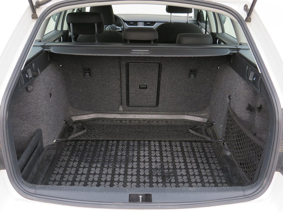 Škoda Octavia III 2.0TDI Elegance