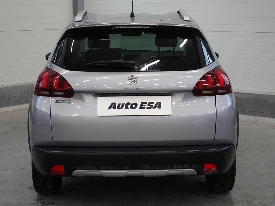 Peugeot 2008 1.2PT 