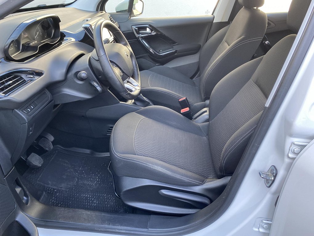 Peugeot 208 1.2 PT Active